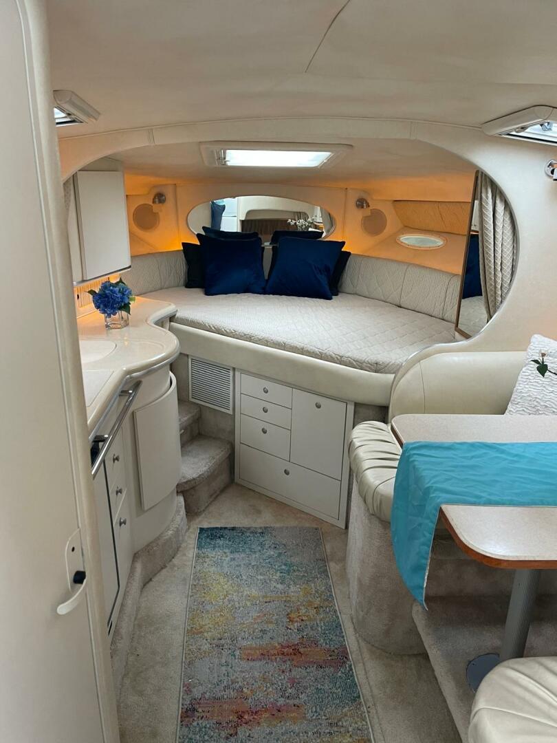 Slide: The Image of Sea Ray 310 Sundancer 2000 - 4535680