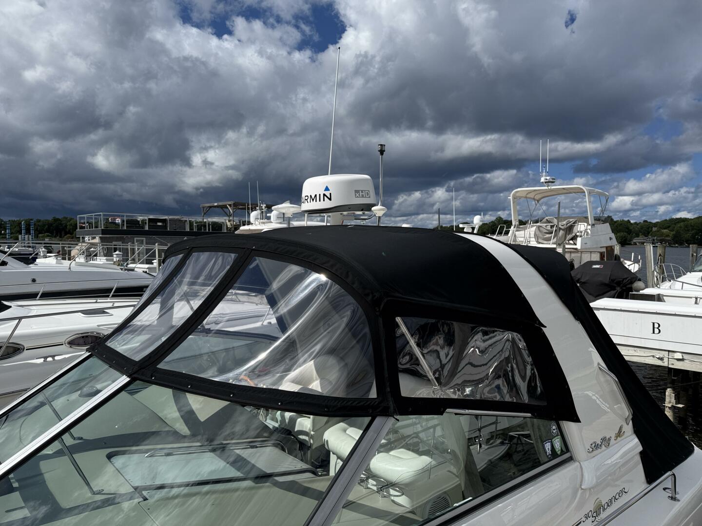 Slide: The Image of Sea Ray 310 Sundancer 2001 - 5585295