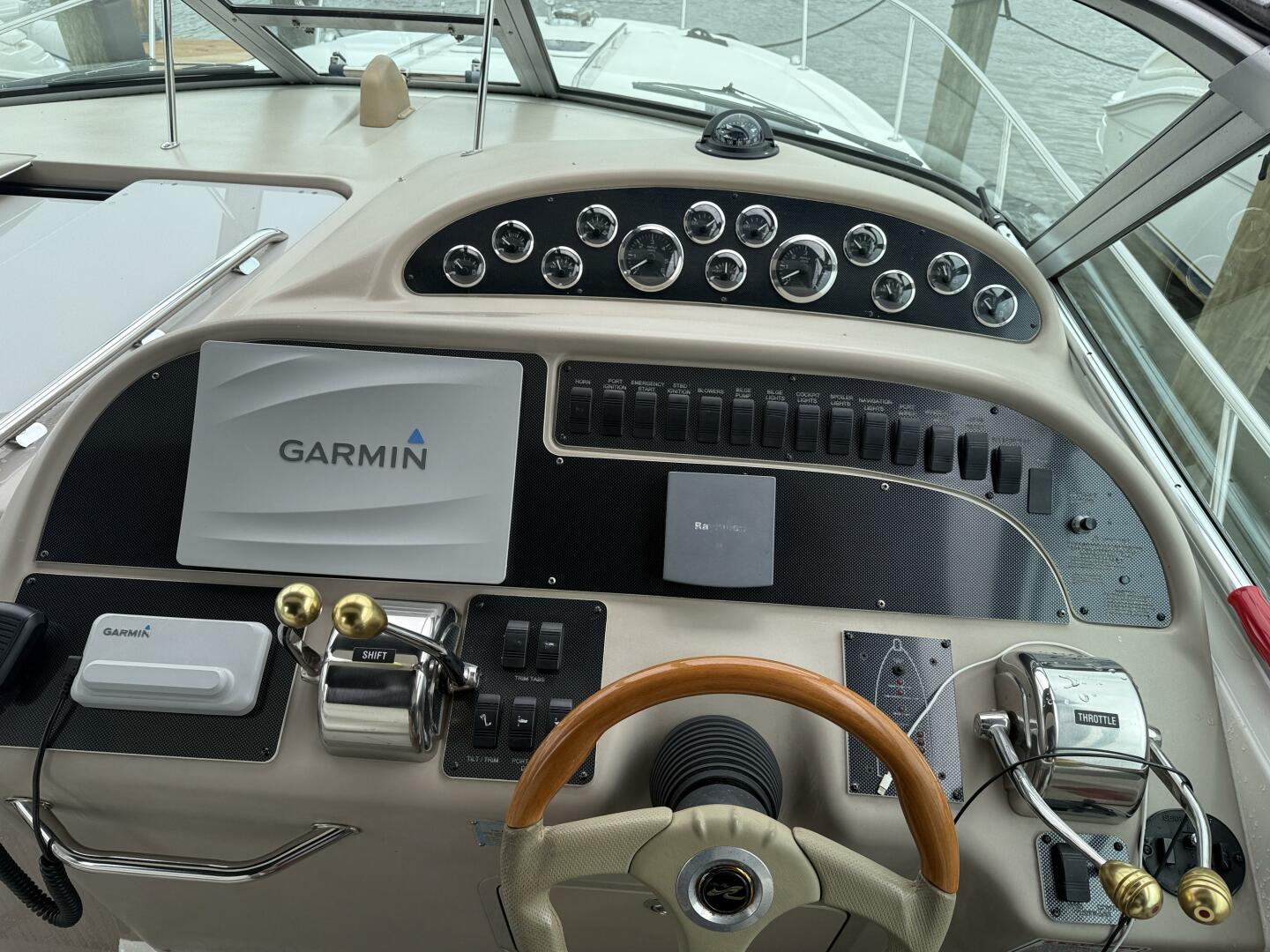 Slide: The Image of Sea Ray 310 Sundancer 2001 - 5585301