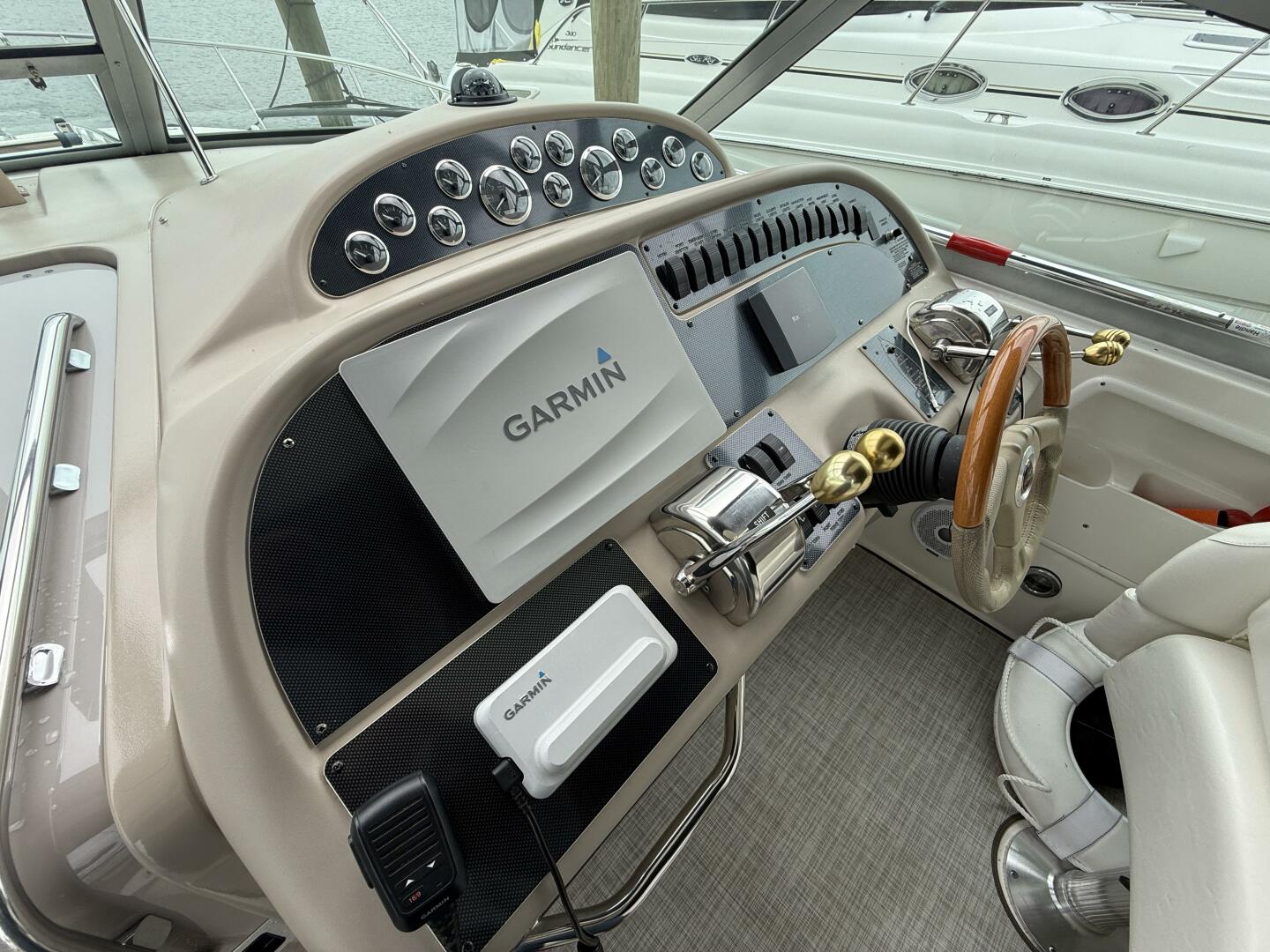 Slide: The Image of Sea Ray 310 Sundancer 2001 - 5585303