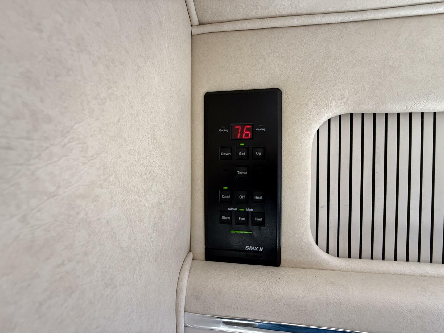 Slide: The Image of Sea Ray 310 Sundancer 2001 - 5585315