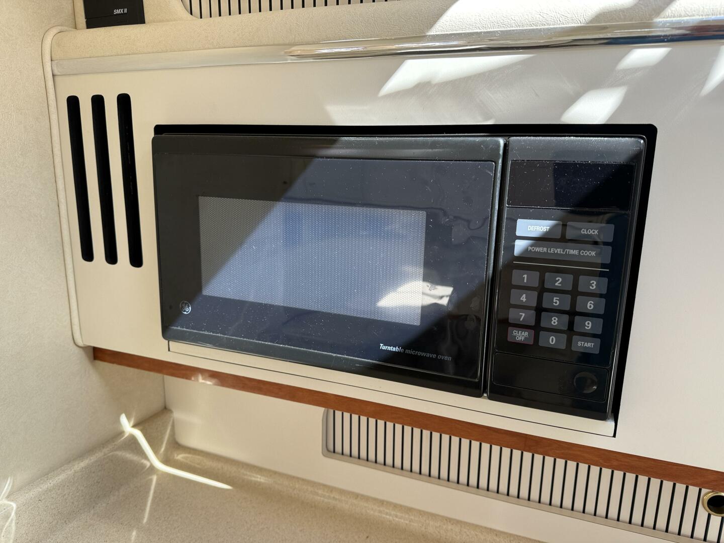 Slide: The Image of Sea Ray 310 Sundancer 2001 - 5585340