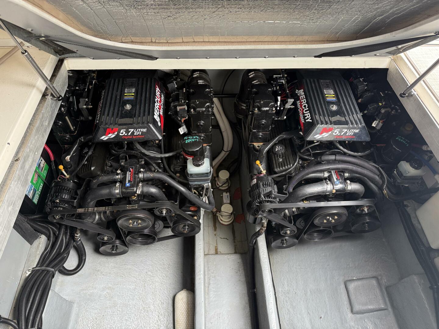 Slide: The Image of Sea Ray 310 Sundancer 2001 - 5585359