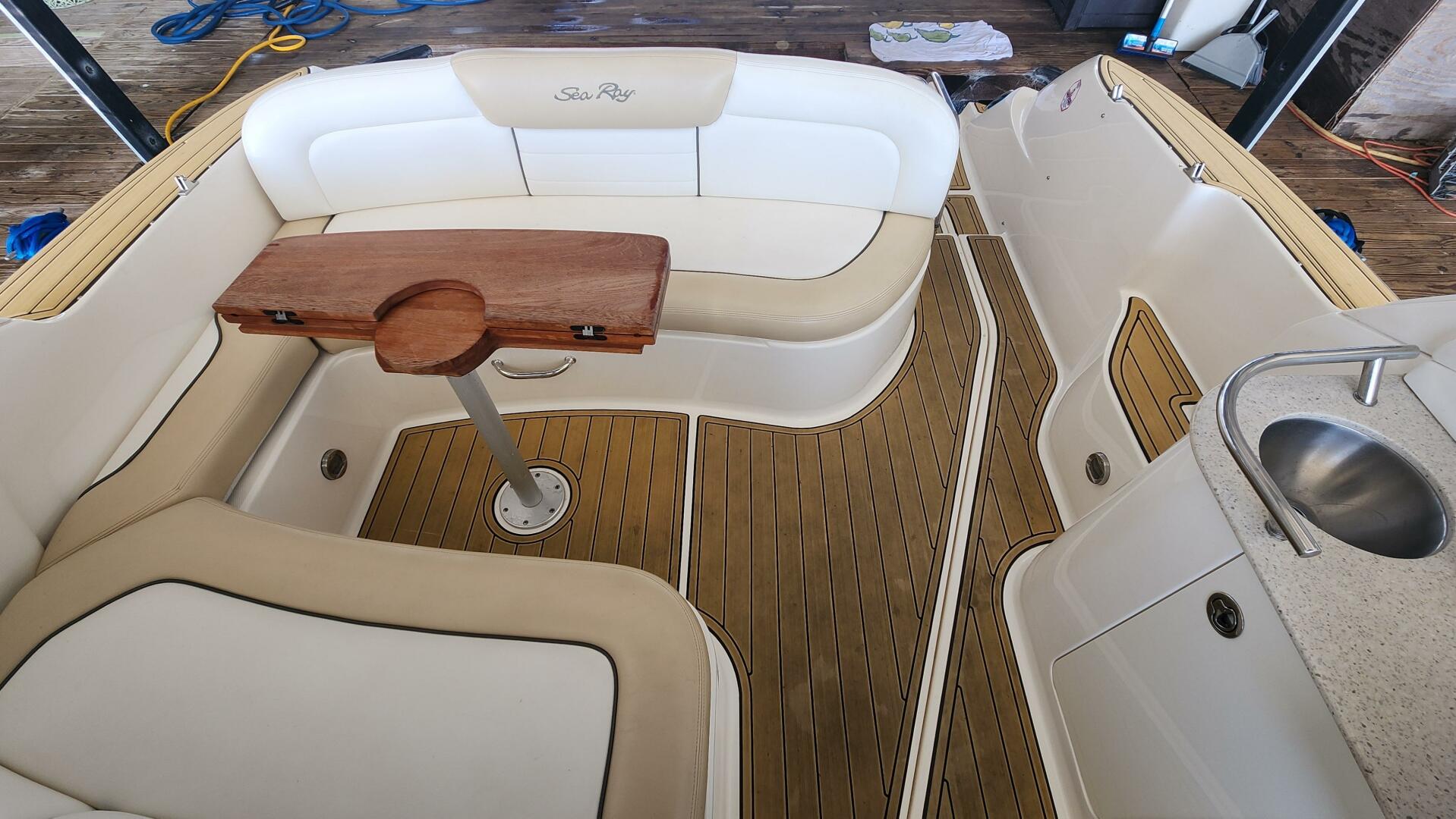 Slide: The Image of Sea Ray 310 Sundancer 2008 - 4800479