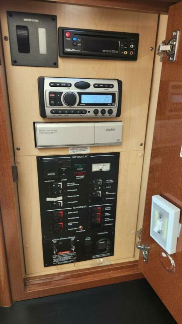 Slide: The Image of Sea Ray 310 Sundancer 2008 - 4800492