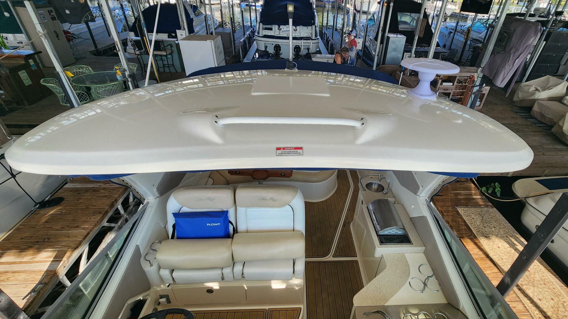 Slide: The Image of Sea Ray 310 Sundancer 2008 - 4800500