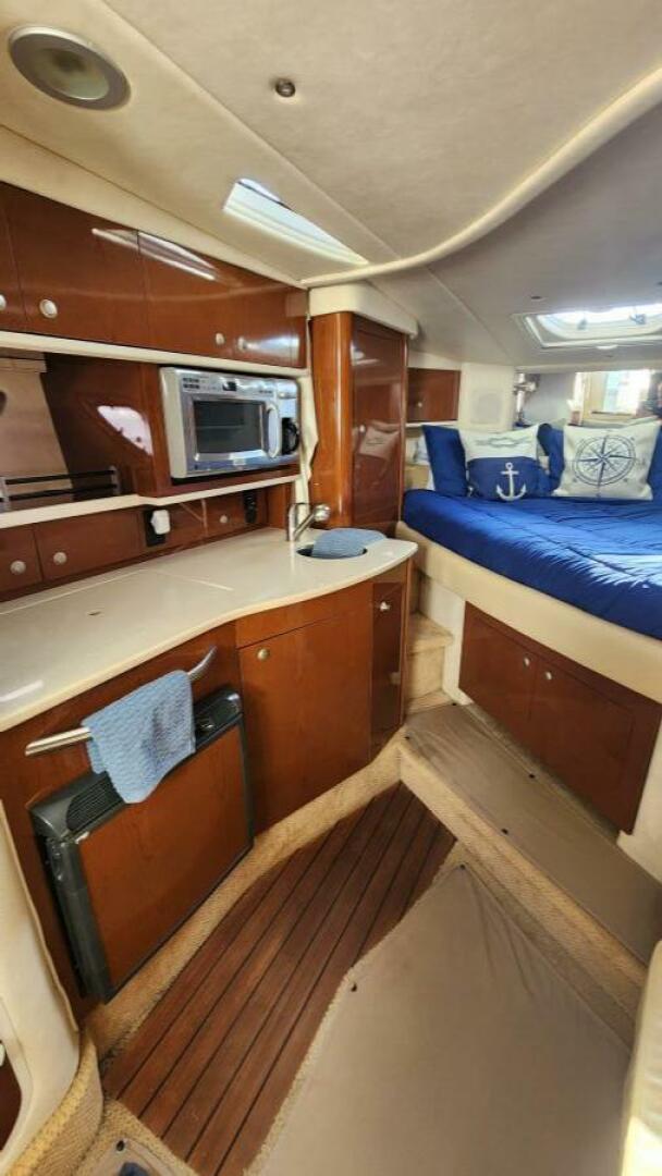 Slide: The Image of Sea Ray 310 Sundancer 2008 - 4800487