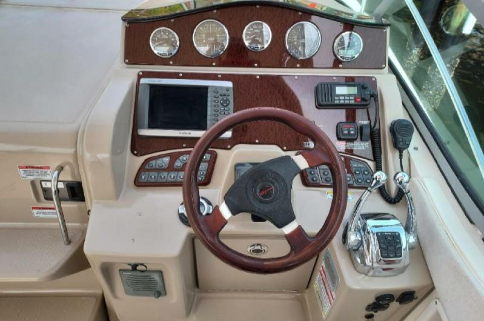 Slide: The Image of Sea Ray 310 Sundancer 2009 - 4028688