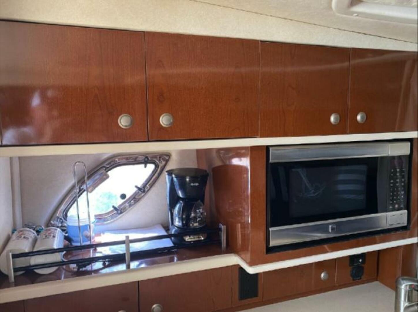 Slide: The Image of Sea Ray 310 Sundancer 2009 - 4028693