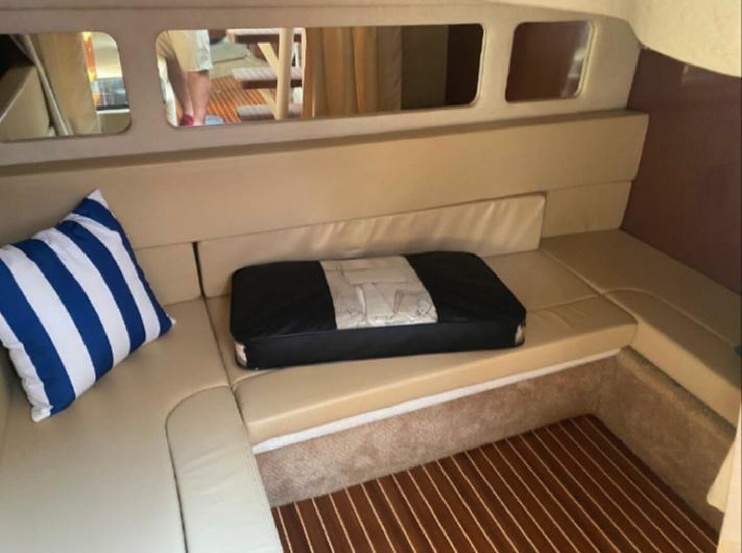 Slide: The Image of Sea Ray 310 Sundancer 2009 - 4028695