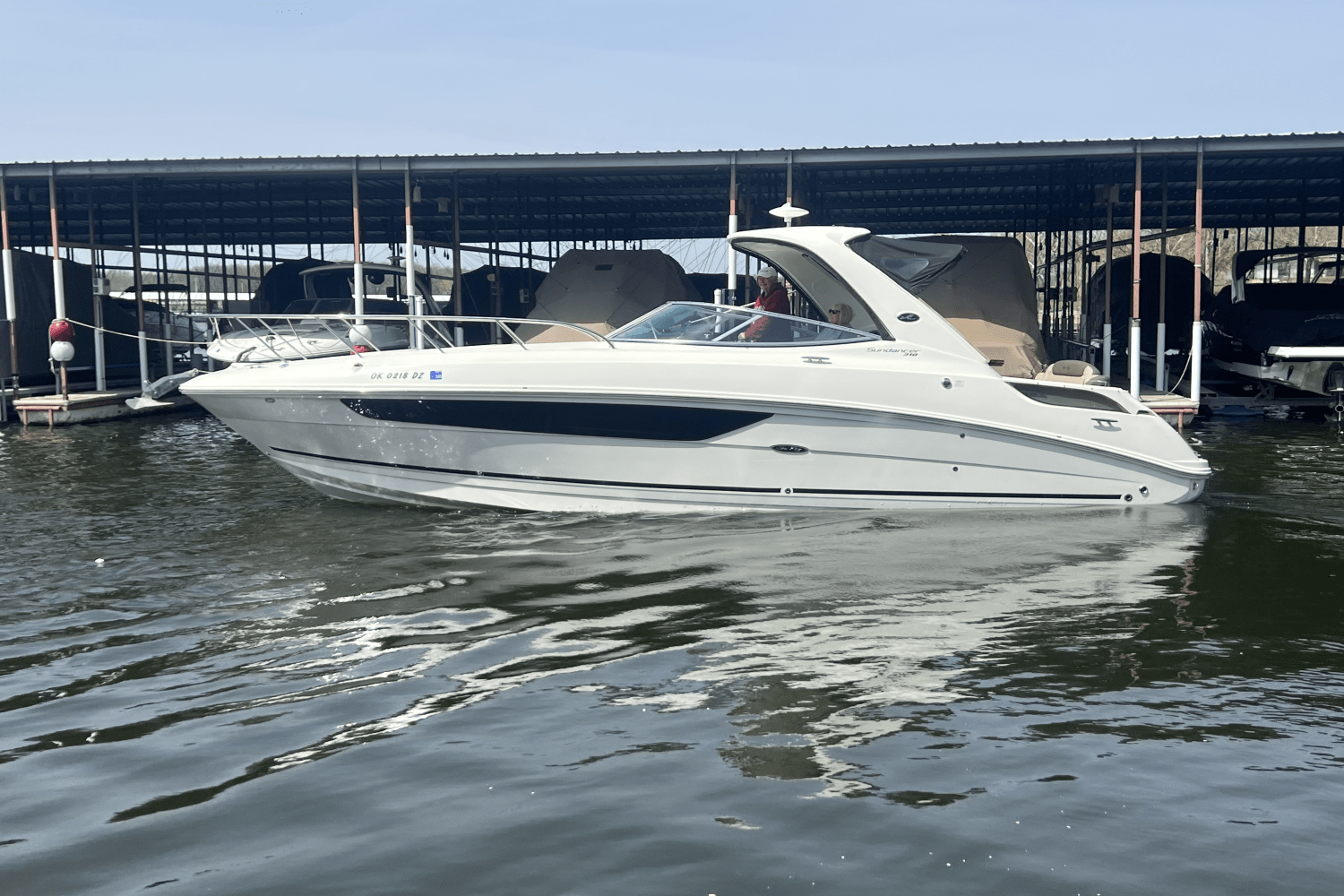 Slide: The Image of Sea Ray 310 SUNDANCER 2015 - 1