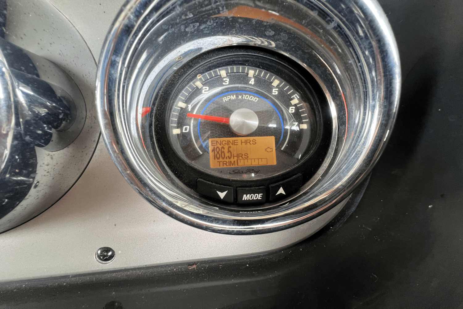 Slide: The Image of Sea Ray 310 SUNDANCER 2015 - 12