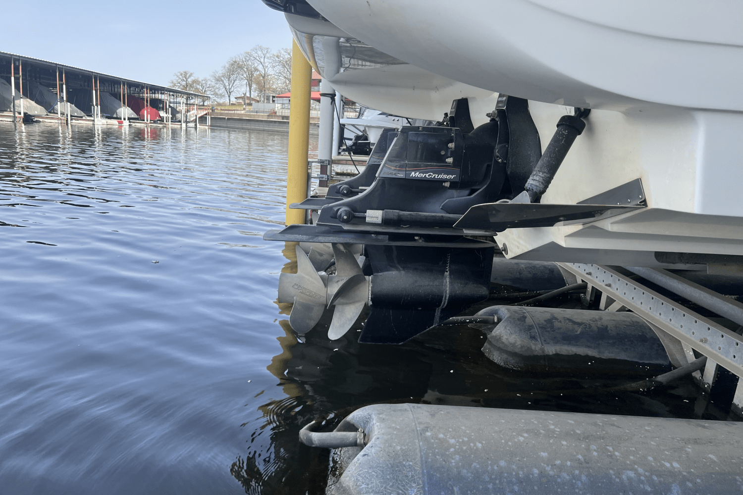 Slide: The Image of Sea Ray 310 SUNDANCER 2015 - 3