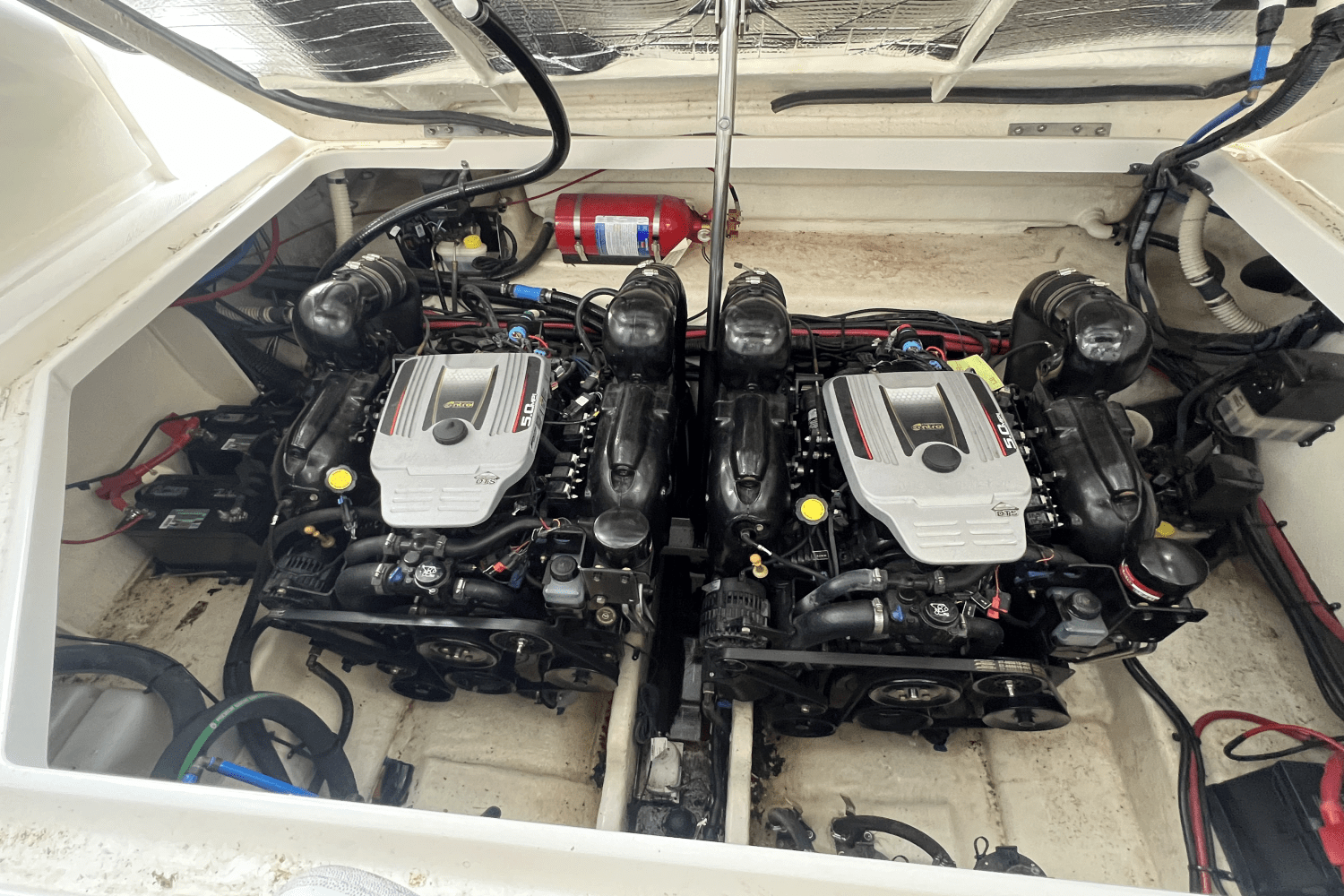 Slide: The Image of Sea Ray 310 SUNDANCER 2015 - 4