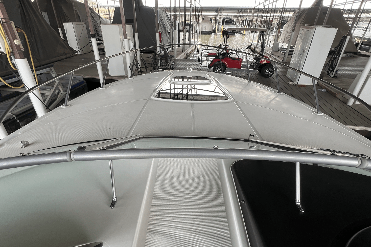 Slide: The Image of Sea Ray 310 SUNDANCER 2015 - 5