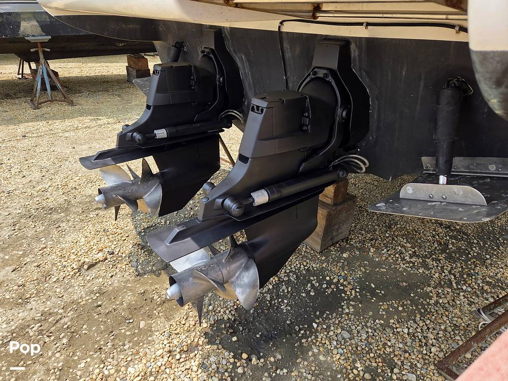 Slide: The Image of Sea Ray 310 Sundancer w/Axius 2015 - 15517742