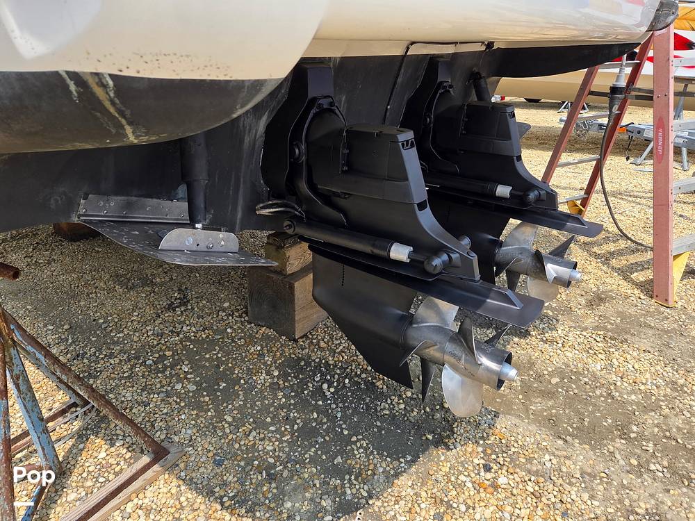 Slide: The Image of Sea Ray 310 Sundancer w/Axius 2015 - 15517744