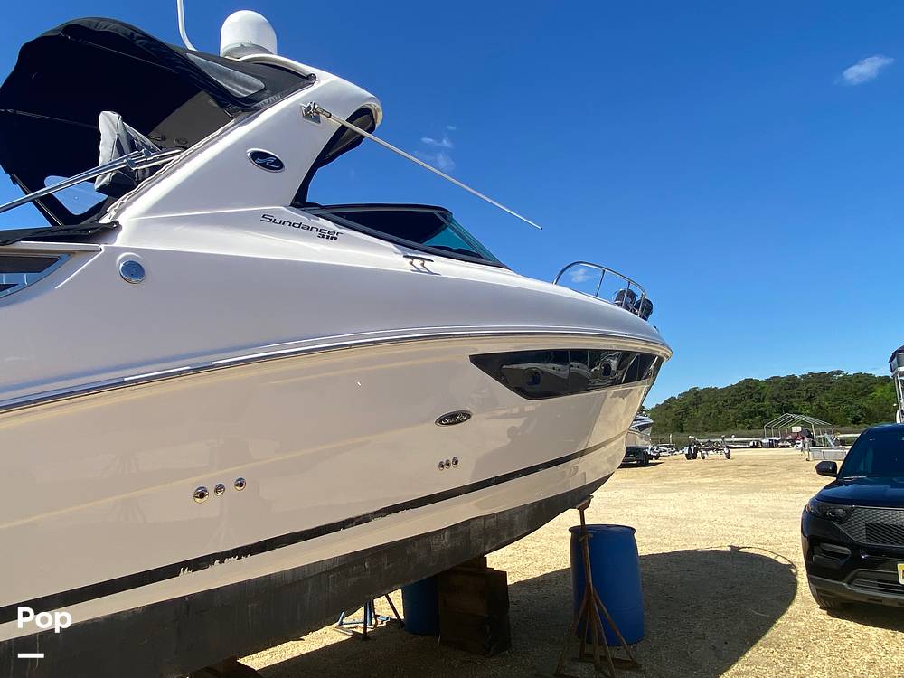 Slide: The Image of Sea Ray 310 Sundancer w/Axius 2015 - 15517751