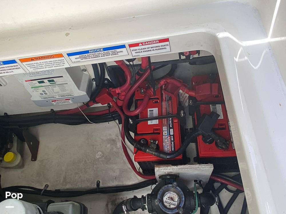 Slide: The Image of Sea Ray 310 Sundancer w/Axius 2015 - 15517775