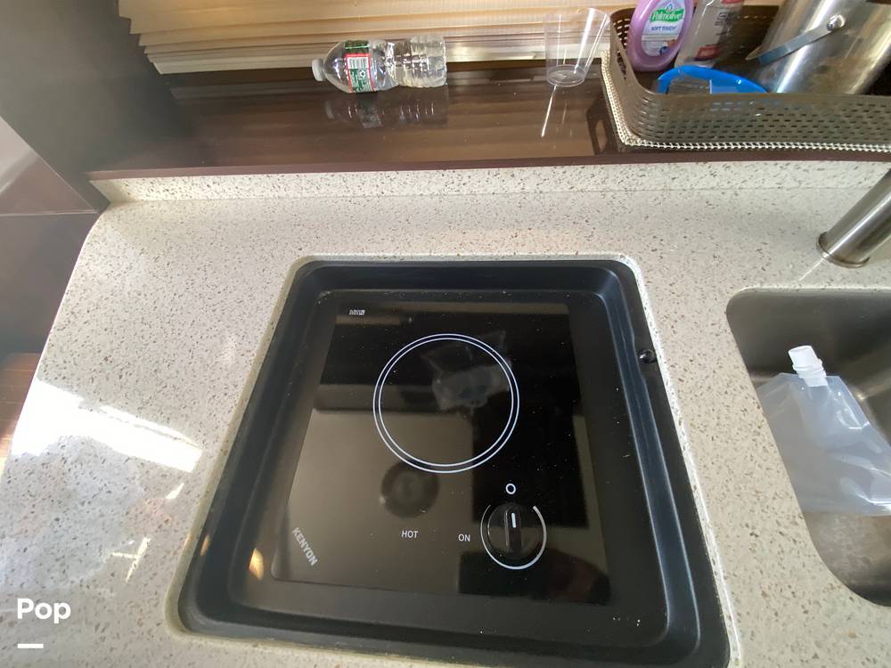 Slide: The Image of Sea Ray 310 Sundancer w/Axius 2015 - 15517803