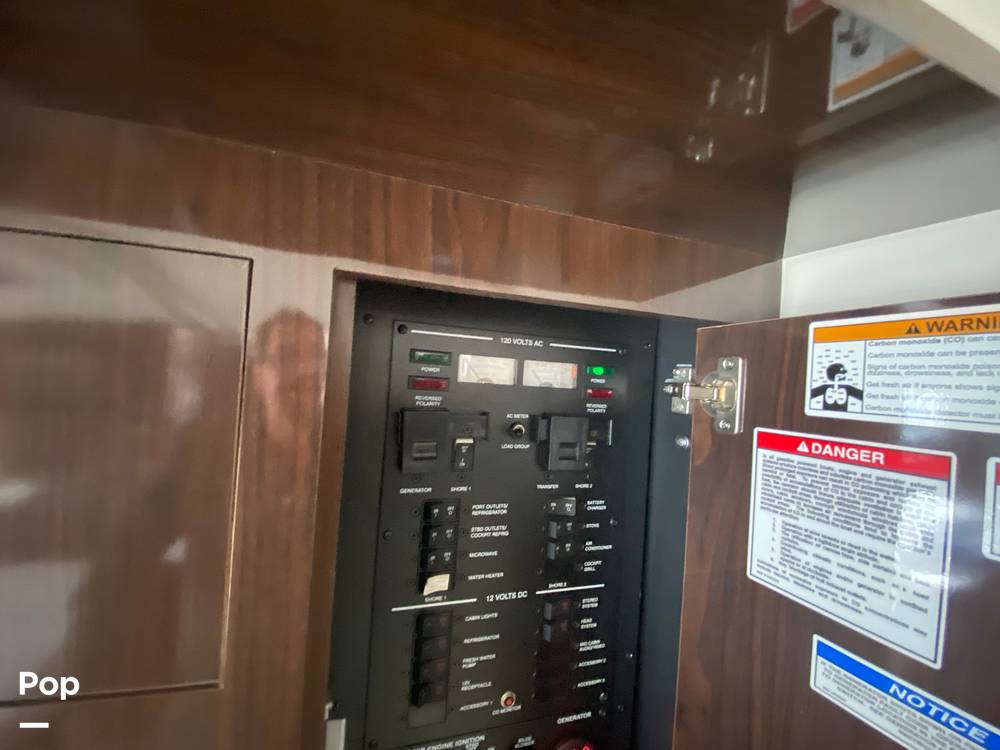 Slide: The Image of Sea Ray 310 Sundancer w/Axius 2015 - 15517809