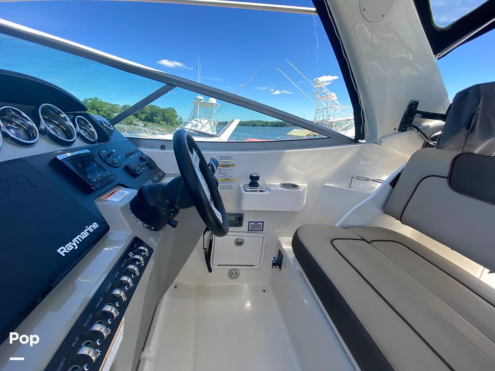 Slide: The Image of Sea Ray 310 Sundancer w/Axius 2015 - 15517828