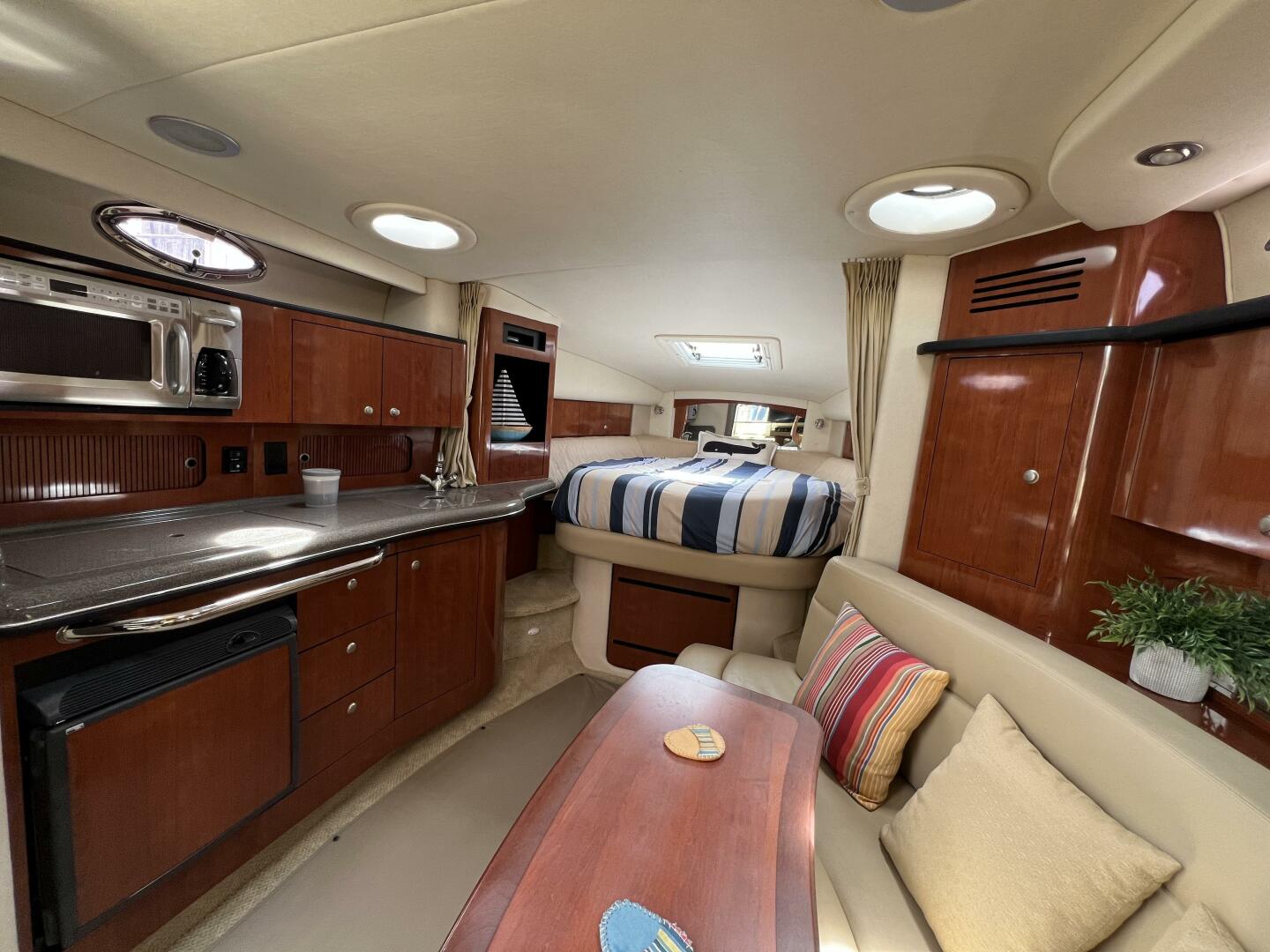 Slide: The Image of Sea Ray 320 2007 - 5255285