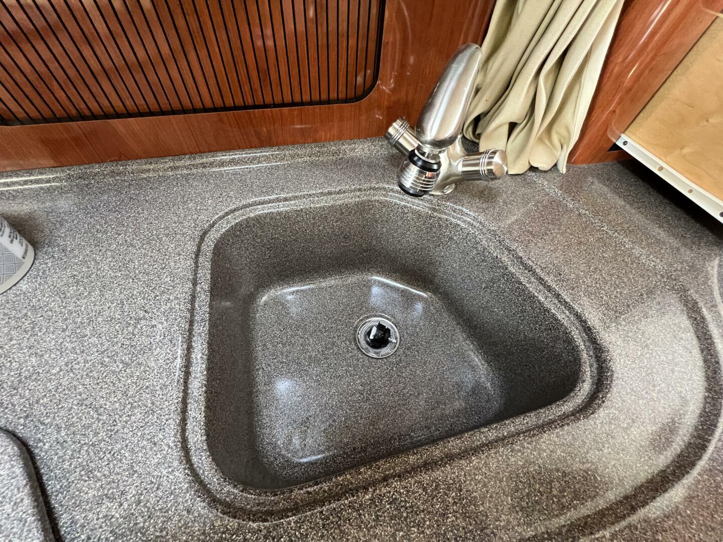 Slide: The Image of Sea Ray 320 2007 - 5255289