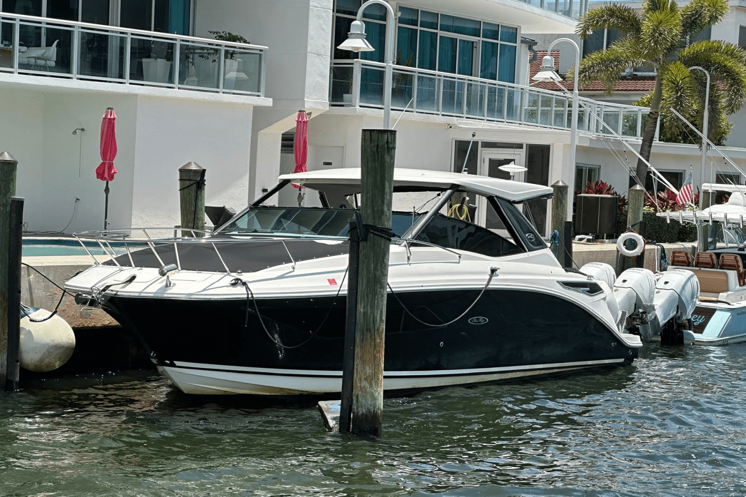 Slide: The Image of Sea Ray 320 DA-OB 2023 - 1