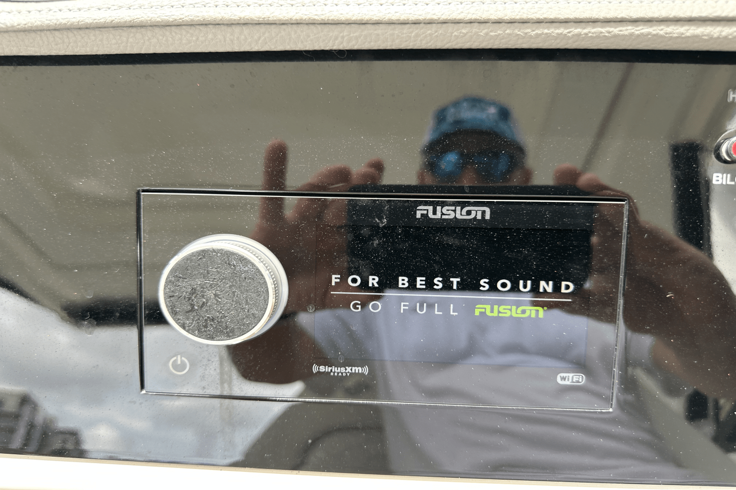 Slide: The Image of Sea Ray 320 DA-OB 2023 - 14