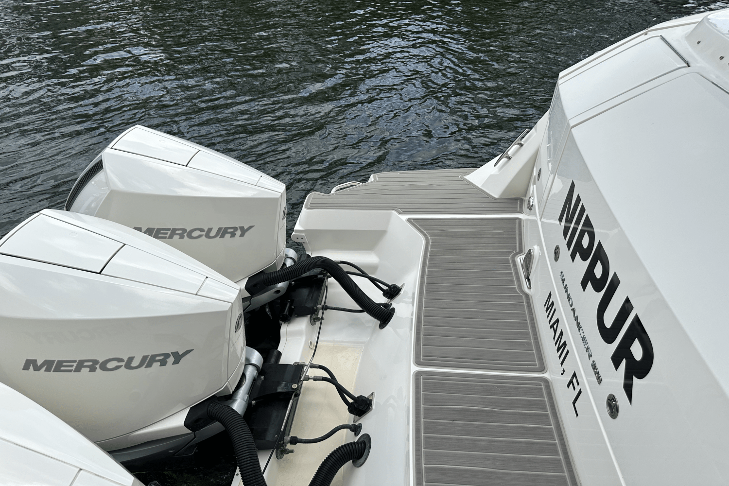 Slide: The Image of Sea Ray 320 DA-OB 2023 - 31