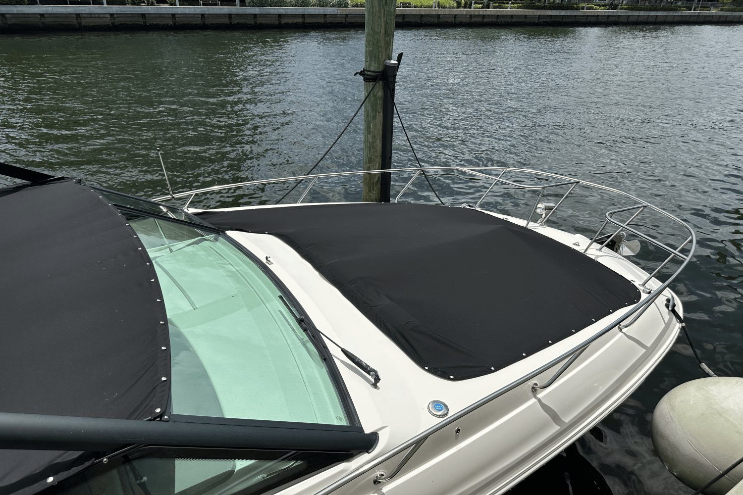 Slide: The Image of Sea Ray 320 DA-OB 2023 - 5