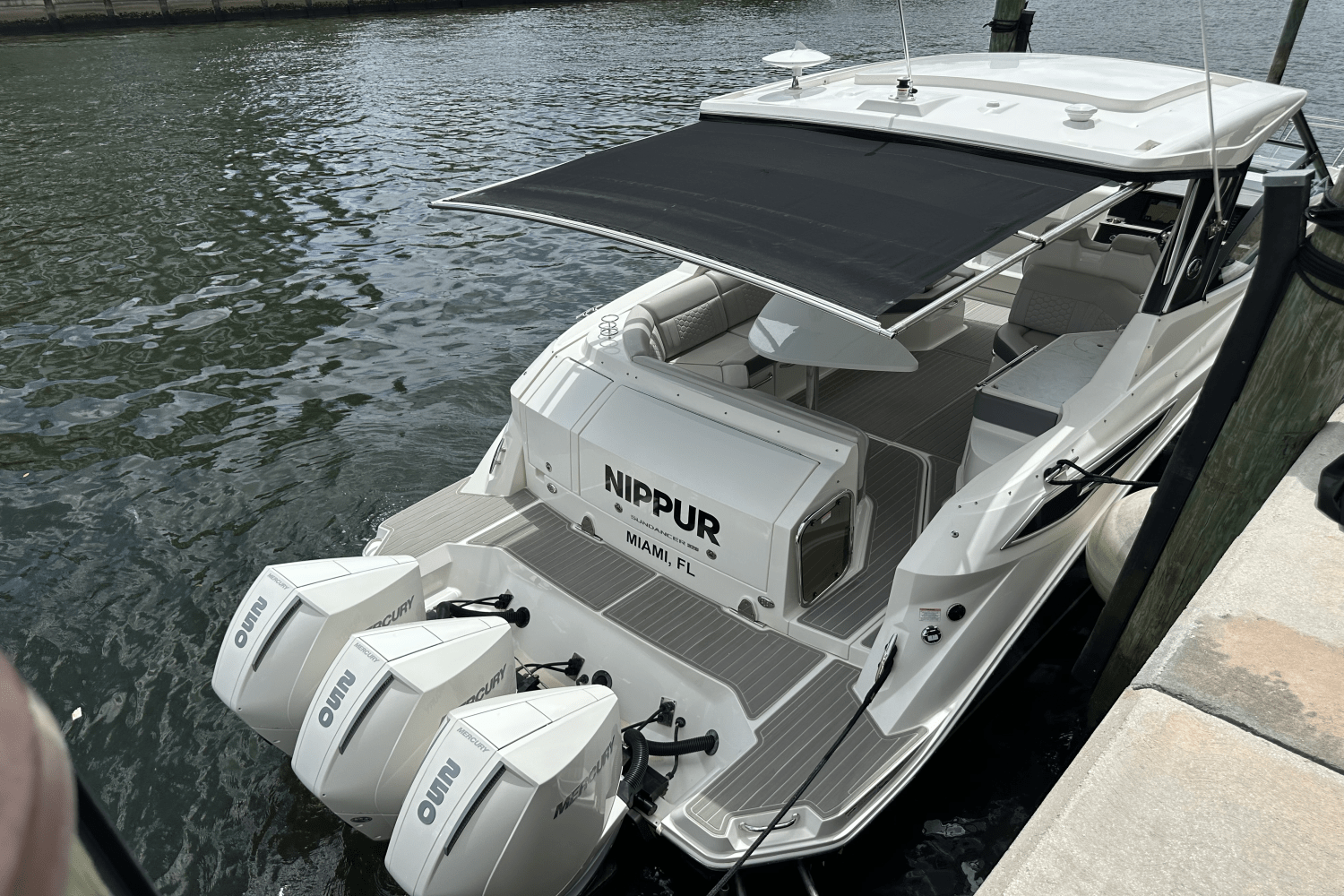 Slide: The Image of Sea Ray 320 DA-OB 2023 - 9