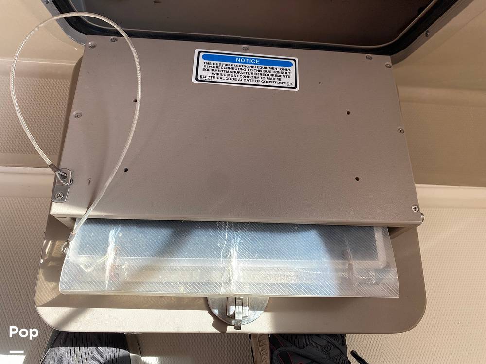 Slide: The Image of Sea Ray 320 Sundancer 2003 - 15494453