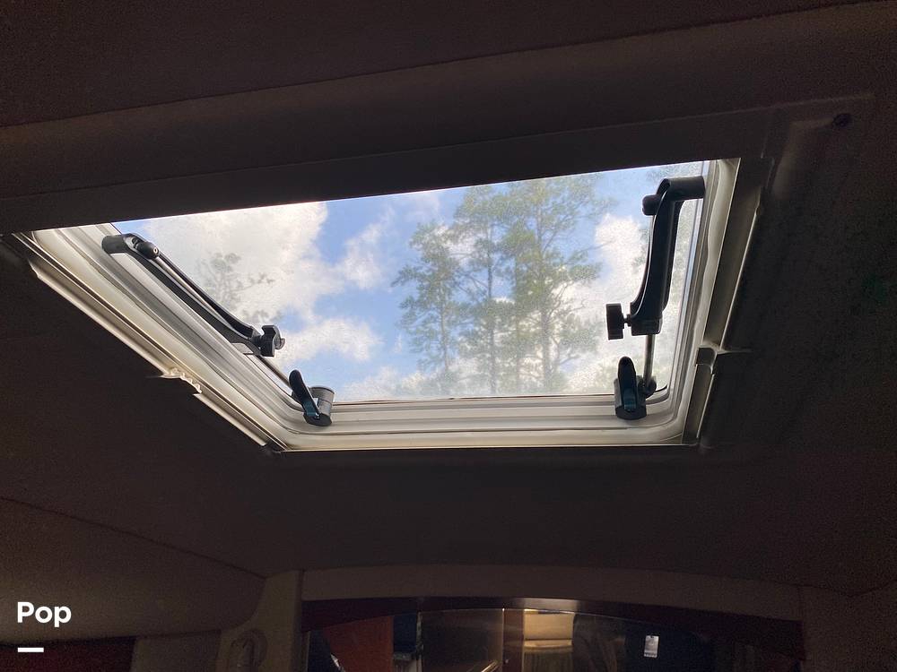 Slide: The Image of Sea Ray 320 Sundancer 2003 - 15494488