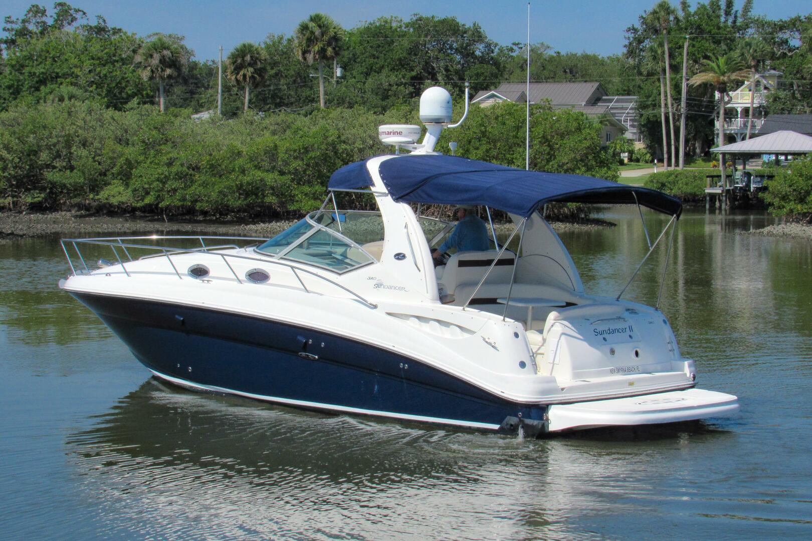 Slide: The Image of Sea Ray 320 Sundancer 2004 - 5350483