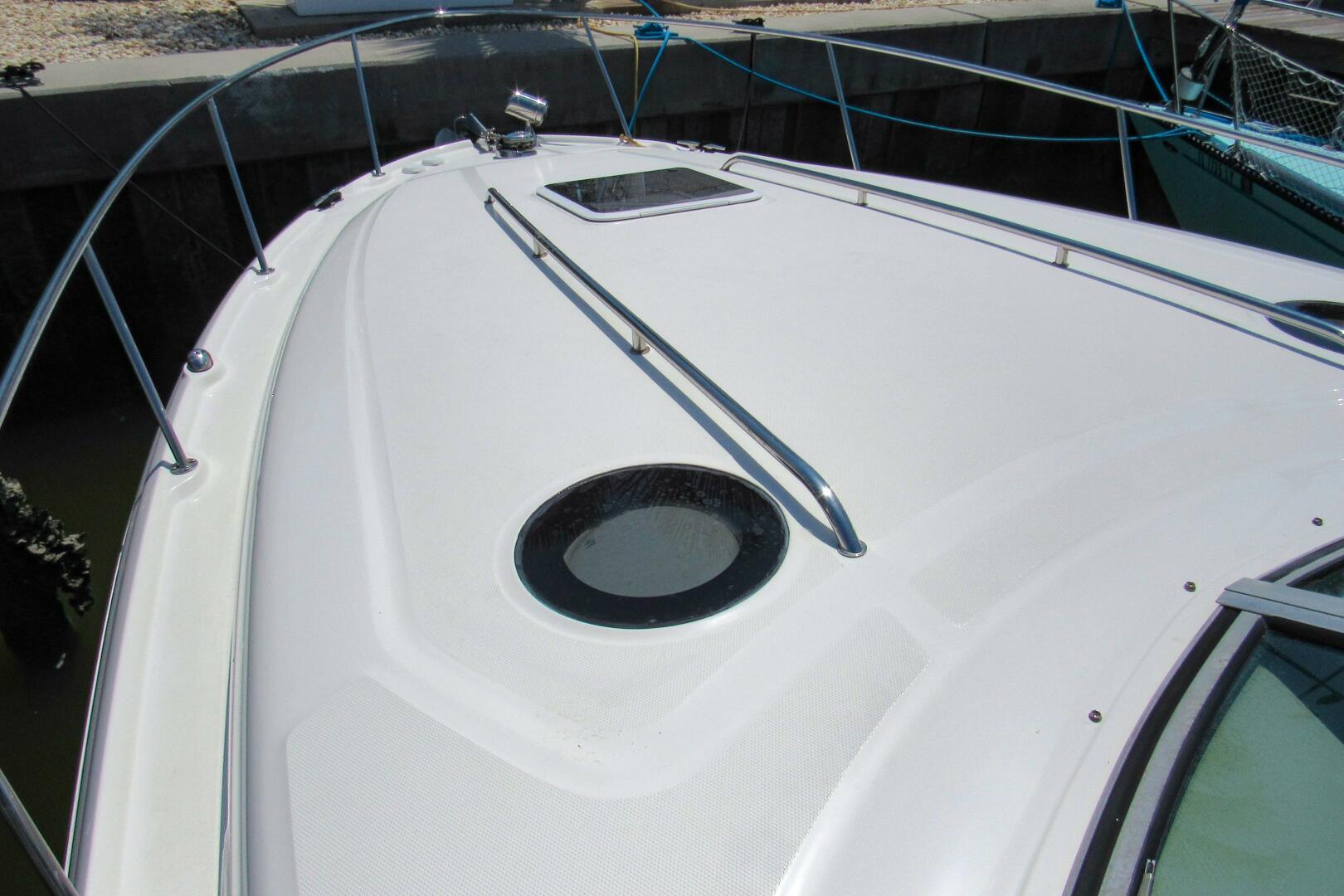 Slide: The Image of Sea Ray 320 Sundancer 2004 - 5350499