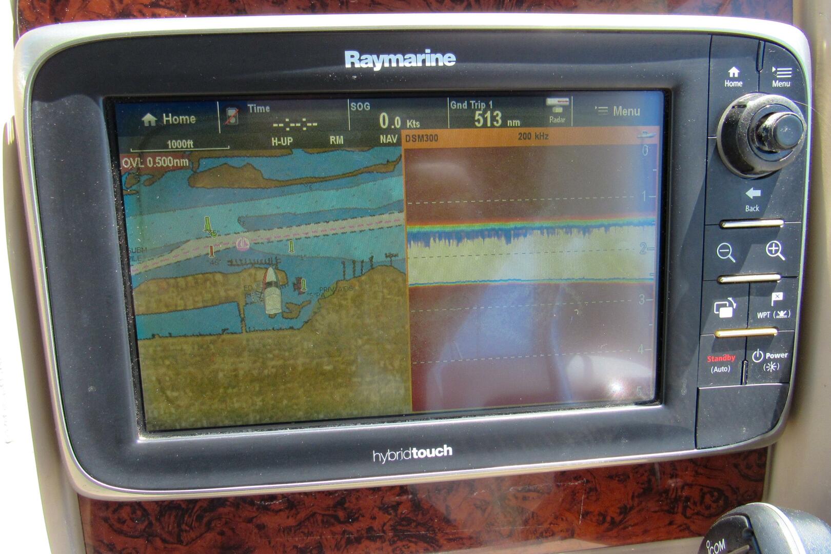 Slide: The Image of Sea Ray 320 Sundancer 2004 - 5350506