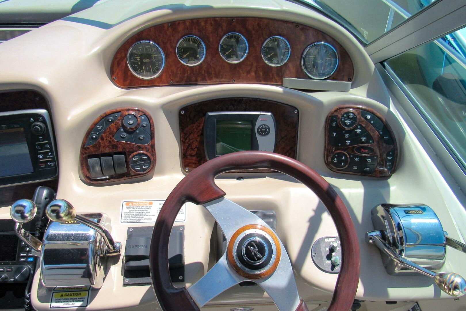 Slide: The Image of Sea Ray 320 Sundancer 2004 - 5350507