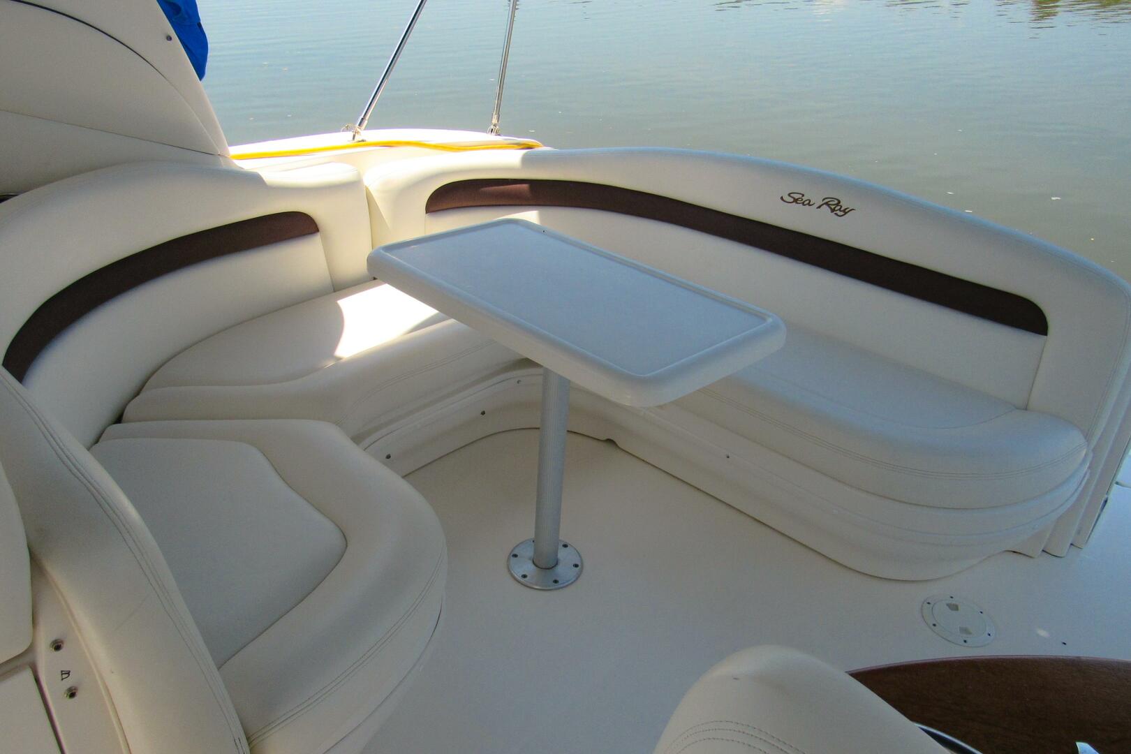 Slide: The Image of Sea Ray 320 Sundancer 2004 - 5350512