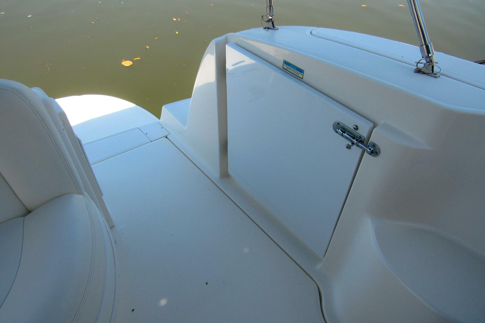 Slide: The Image of Sea Ray 320 Sundancer 2004 - 5350514