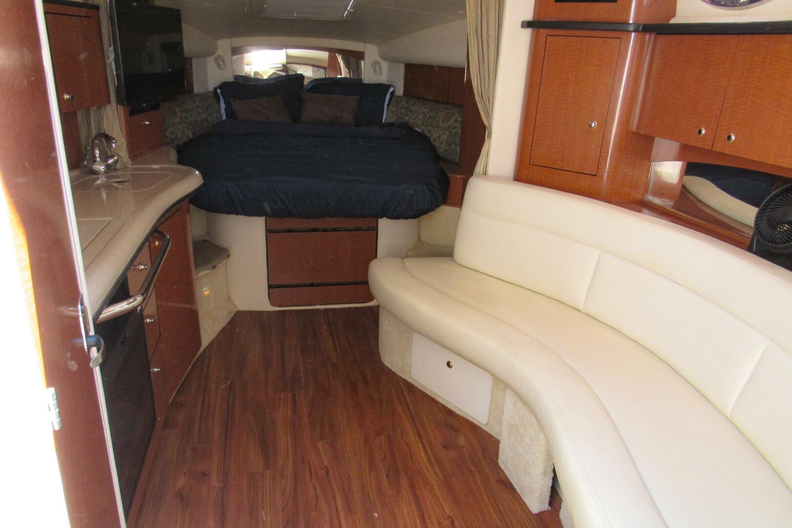 Slide: The Image of Sea Ray 320 Sundancer 2004 - 5350536