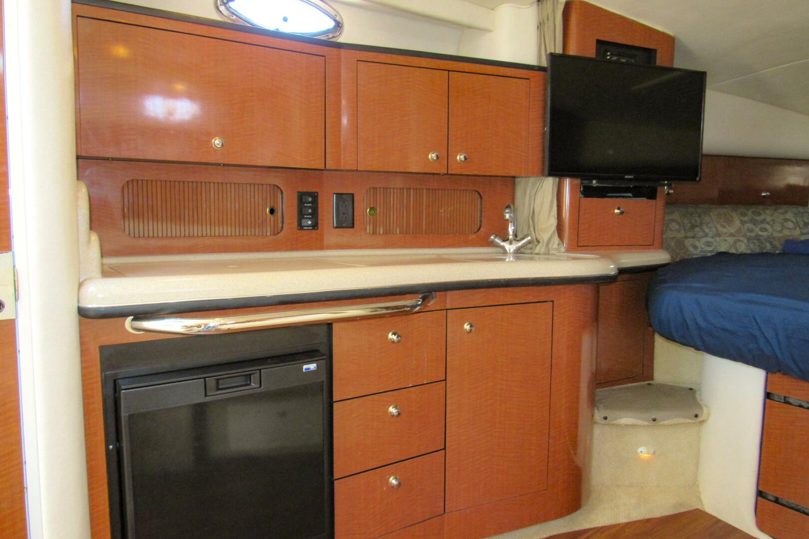 Slide: The Image of Sea Ray 320 Sundancer 2004 - 5350542