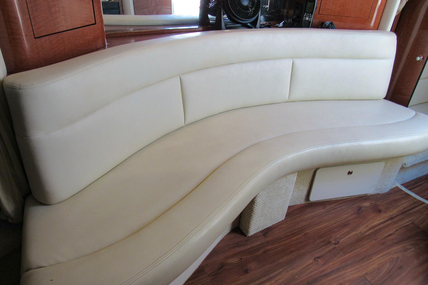 Slide: The Image of Sea Ray 320 Sundancer 2004 - 5350548