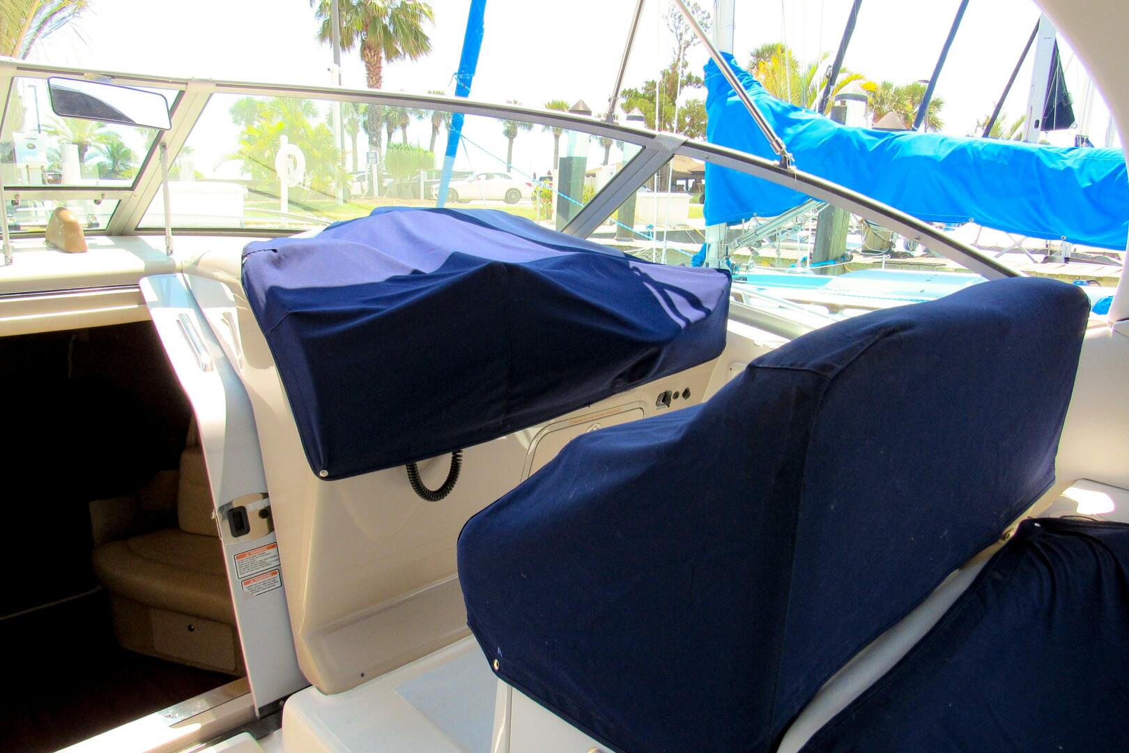 Slide: The Image of Sea Ray 320 Sundancer 2004 - 5350566