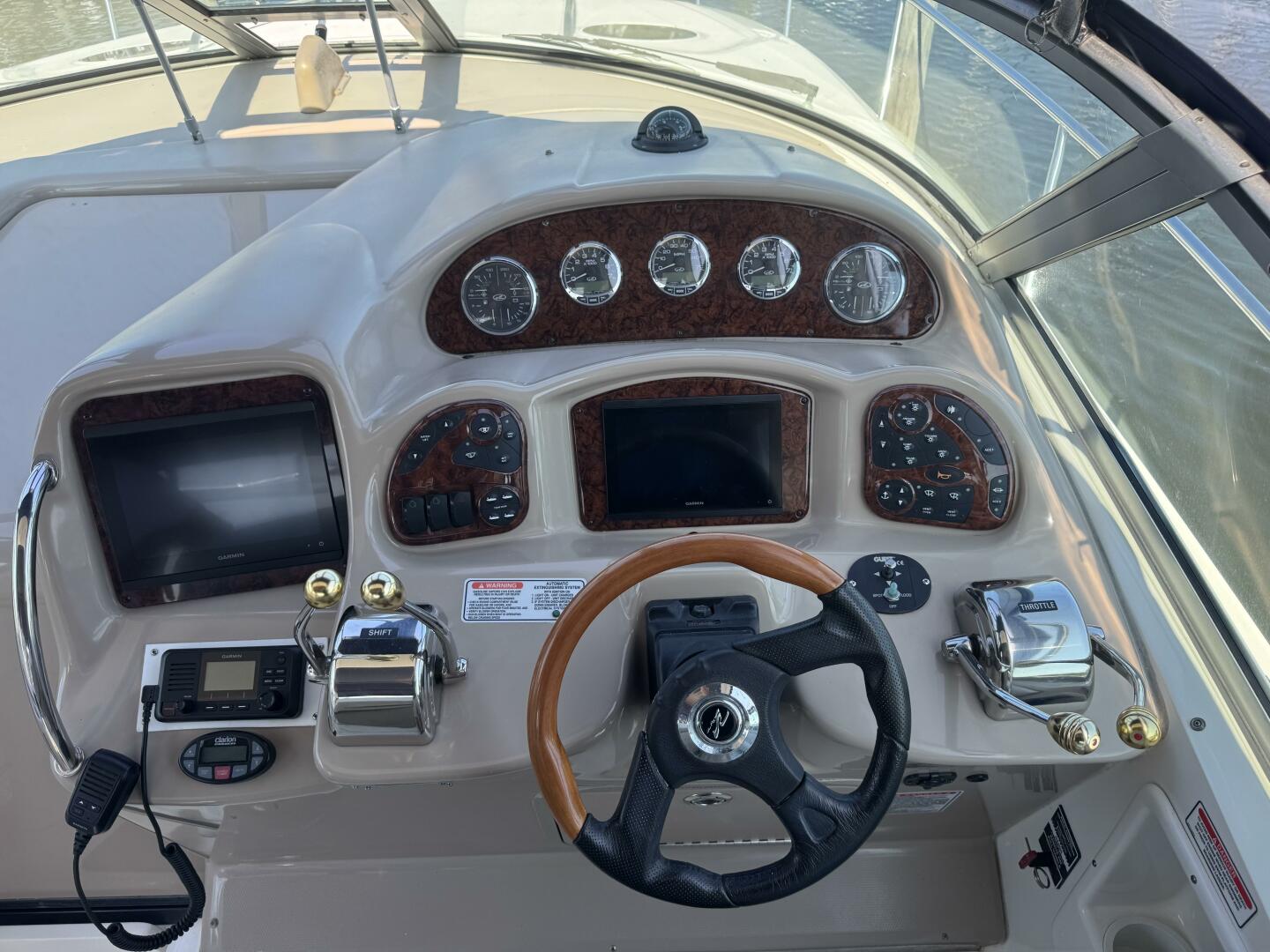 Slide: The Image of Sea Ray 320 Sundancer 2005 - 5459184