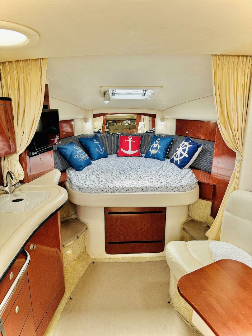 Slide: The Image of Sea Ray 320 Sundancer 2005 - 5000854