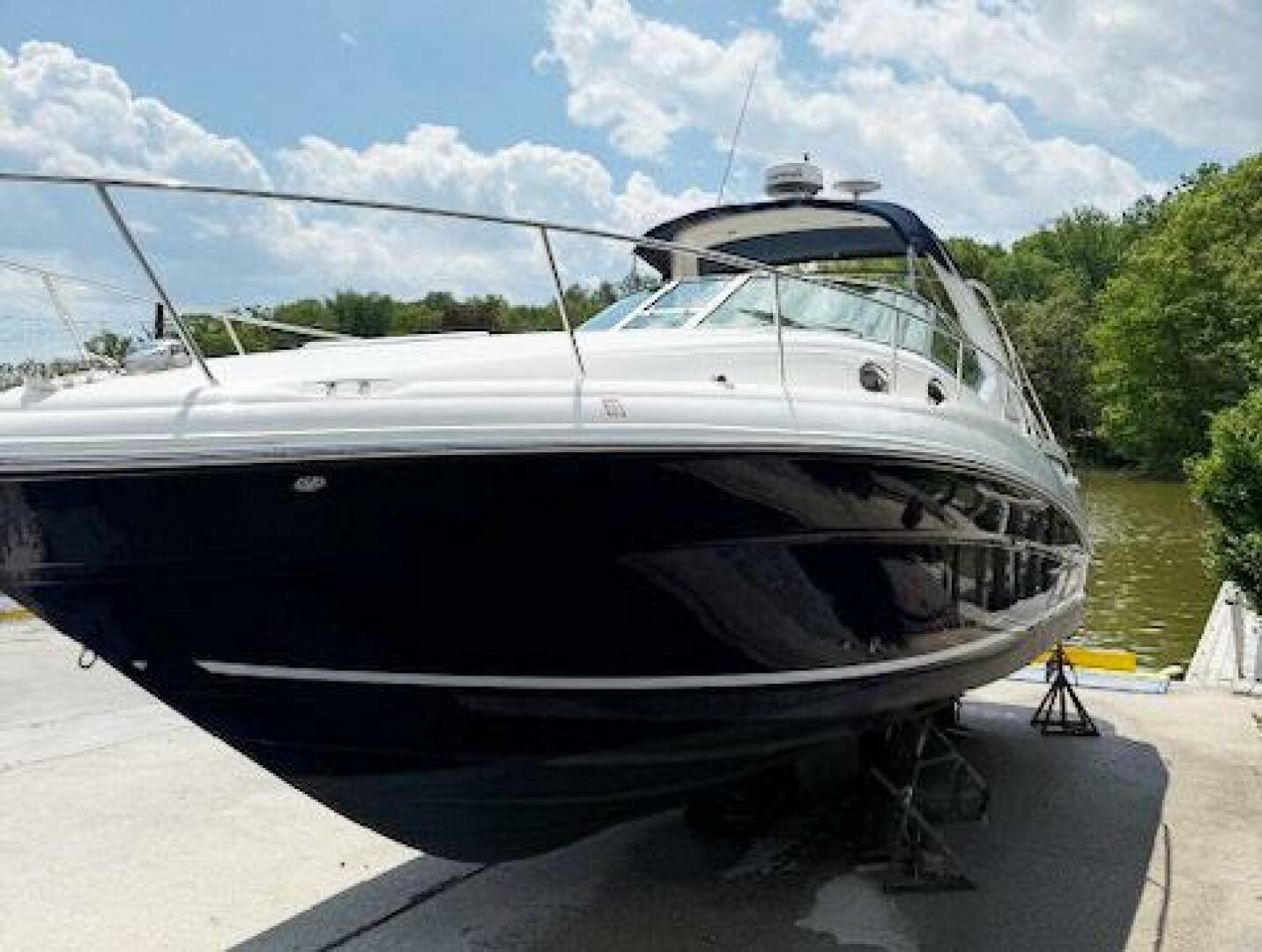 Slide: The Image of Sea Ray 320 Sundancer 2005 - 5316666