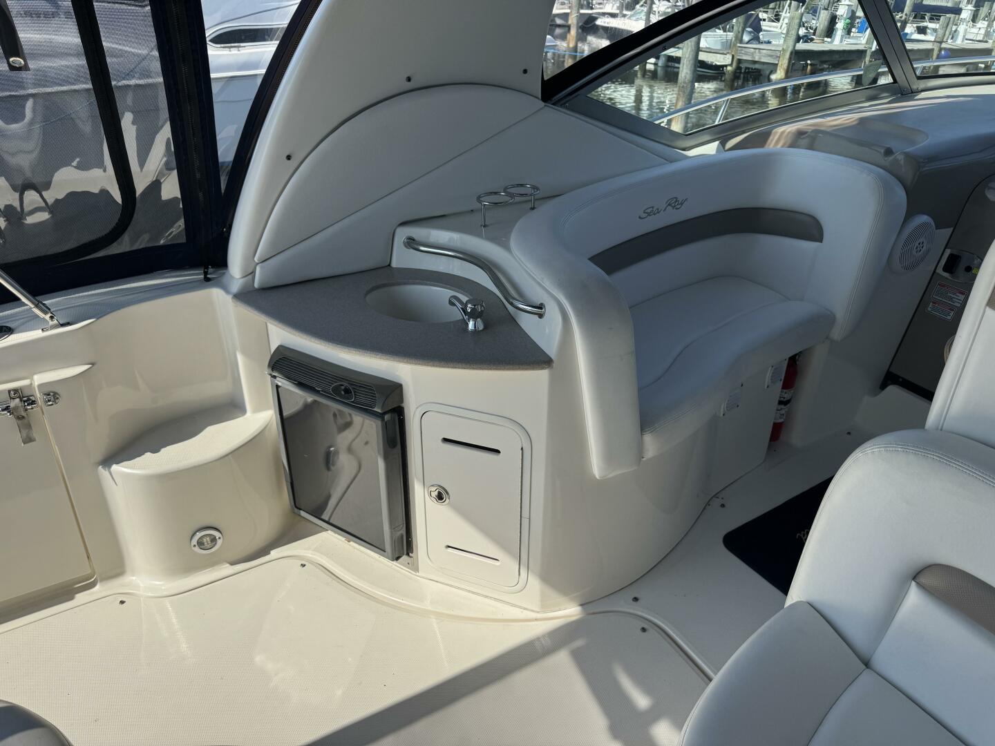 Slide: The Image of Sea Ray 320 Sundancer 2005 - 5459177
