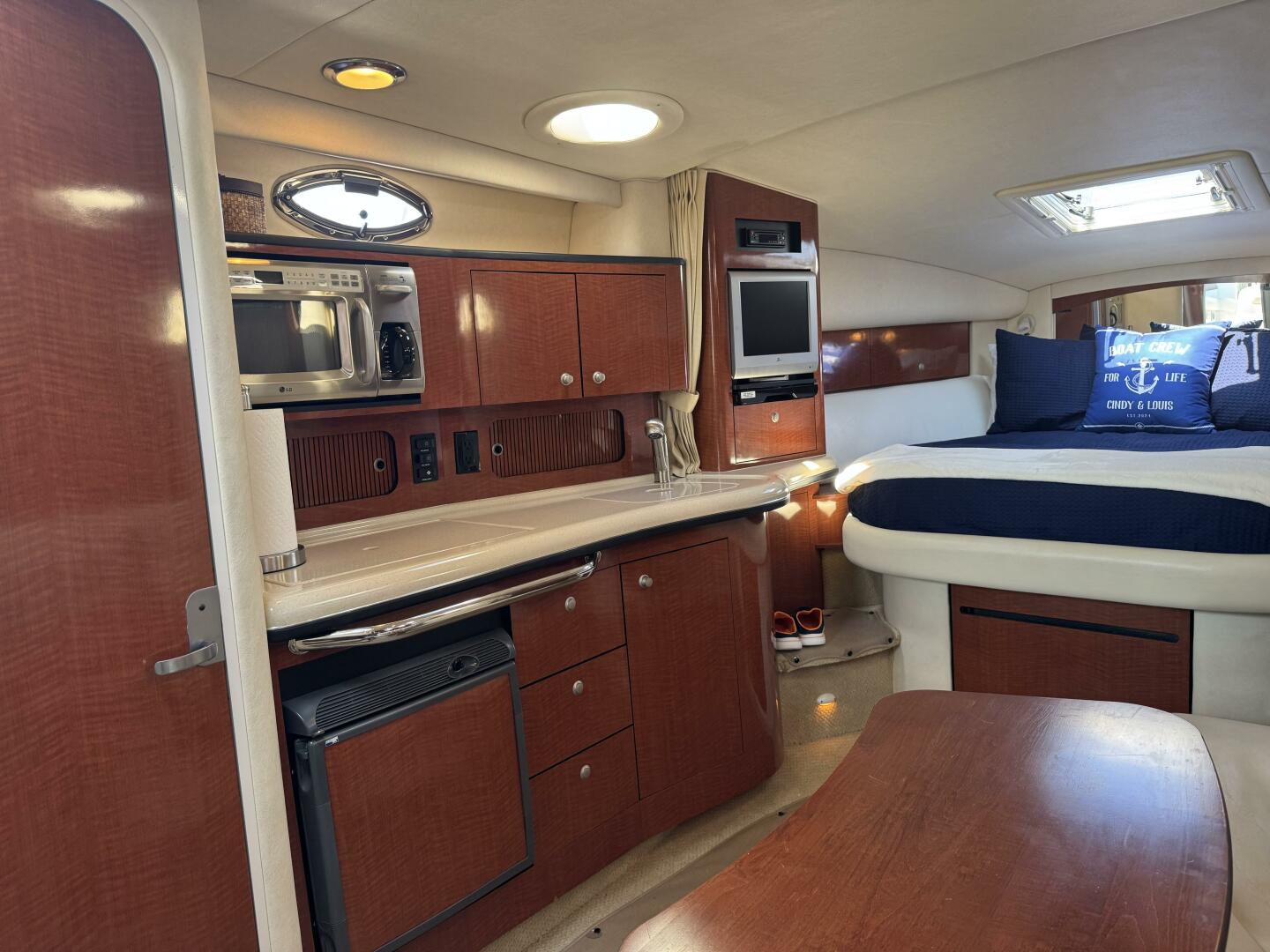 Slide: The Image of Sea Ray 320 Sundancer 2005 - 5459190